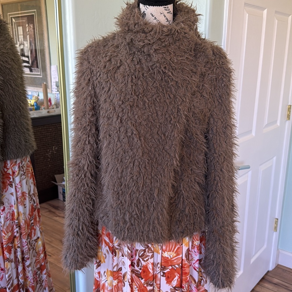3 for 10.00!! 
HUFVE HYFVE HYFVE Soft & Cozy Shaggy “completely lined” Jacket!!